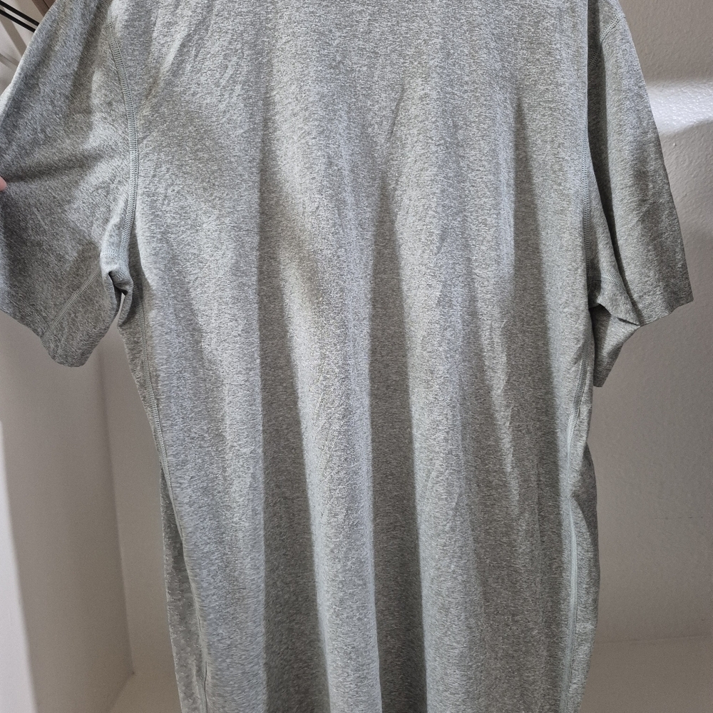 Nike Gray and Blue Short Sleeve Tee - Picture 3 of 3
